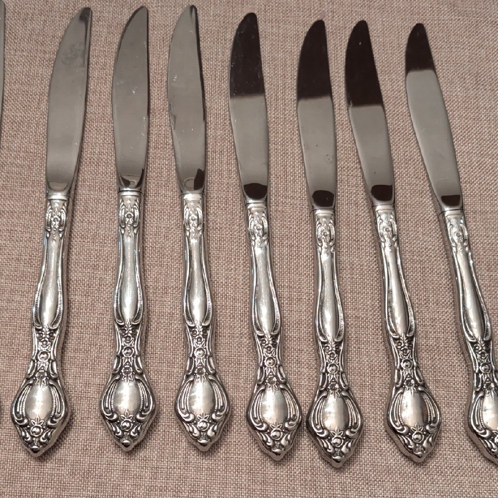 Oneida Michelangelo Dinner Knives Set Of 7